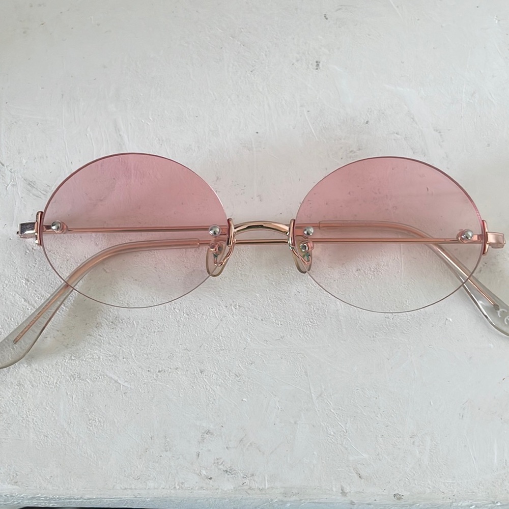 Men’s Oval Shaped Sunglasses